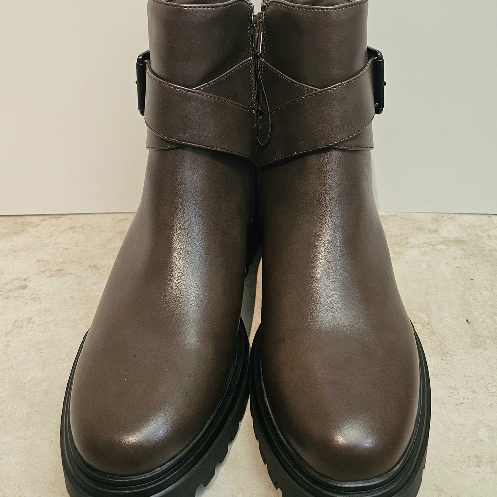 NWT Unisa Dark Brown Ankle Booties with Buckle - Picture 2 of 4